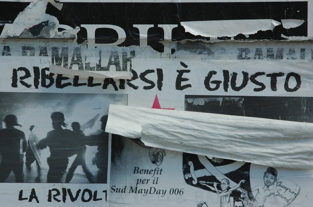 Marco Circhirillo – I taglia da suda sudhttps://www.exibart.com/repository/media/eventi/2005/04/marco-circhirillo-8211-i-taglia-da-suda-sud.jpg