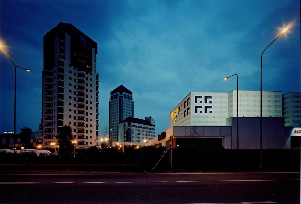 Peripolis. Intorno alla metropoli, nella città diffusahttps://www.exibart.com/repository/media/eventi/2005/04/peripolis.-intorno-alla-metropoli-nella-città-diffusa.jpg