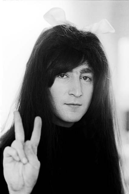 Emilio Lari – Back To Helphttps://www.exibart.com/repository/media/eventi/2005/05/emilio-lari-8211-back-to-help.jpg