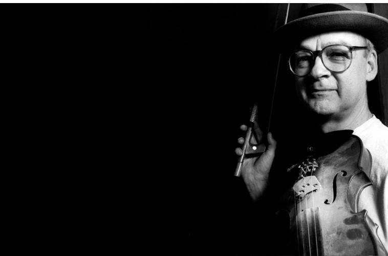 Tony Conradhttps://www.exibart.com/repository/media/eventi/2005/05/tony-conrad.jpg