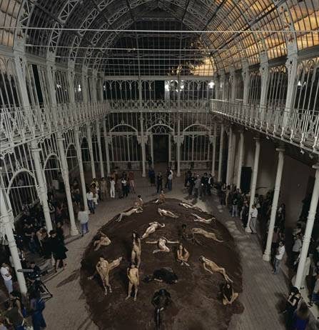 Vanessa Beecroft – VB53