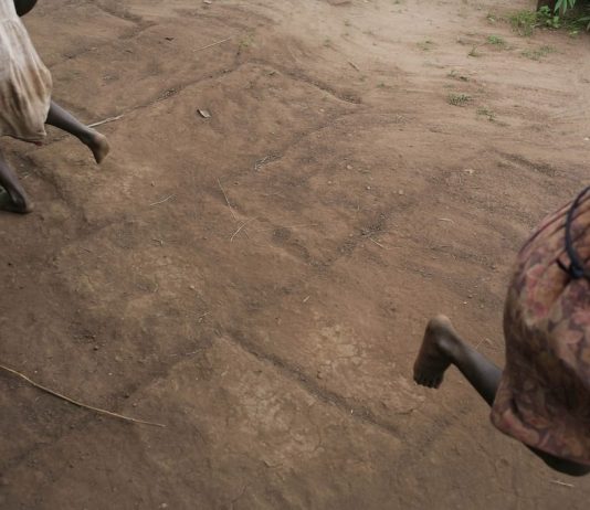 Guy Tillim – Petros village