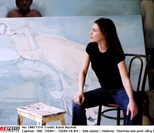 Oda Jaune – Trappole tra sensualità e alienazione