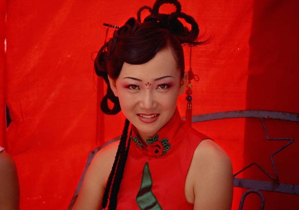 Raffaela Scaglietta – Scatti d’Asiahttps://www.exibart.com/repository/media/eventi/2005/06/raffaela-scaglietta-8211-scatti-d8217asia.jpg