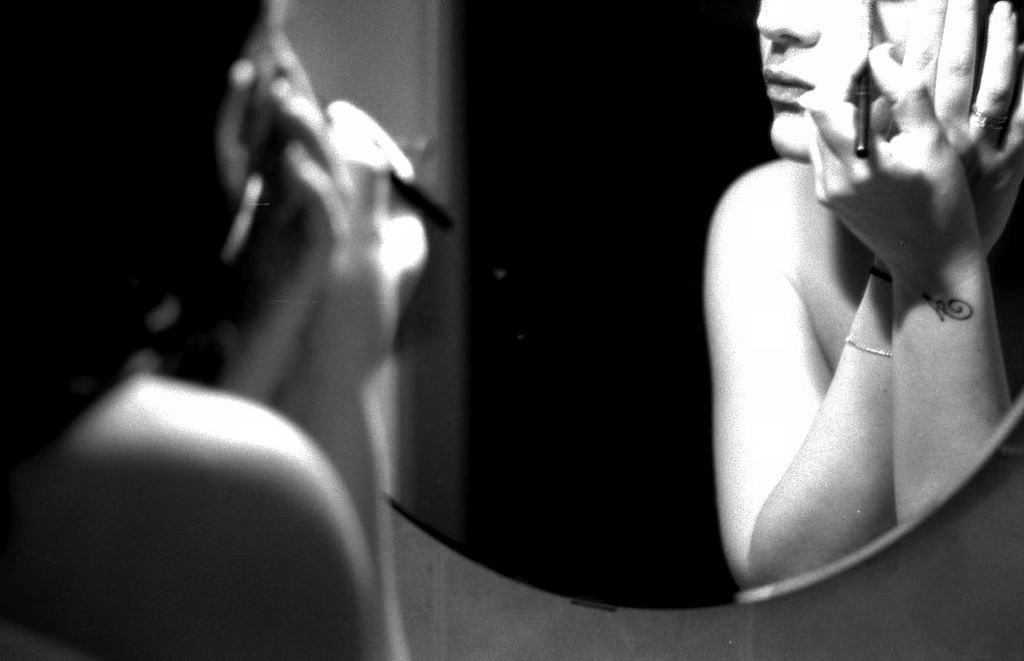 Federica Frapparelli / Andrea Improta – Il gioco quotidiano della vita…https://www.exibart.com/repository/media/eventi/2005/07/federica-frapparelli-andrea-improta-8211-il-gioco-quotidiano-della-vita8230.jpg