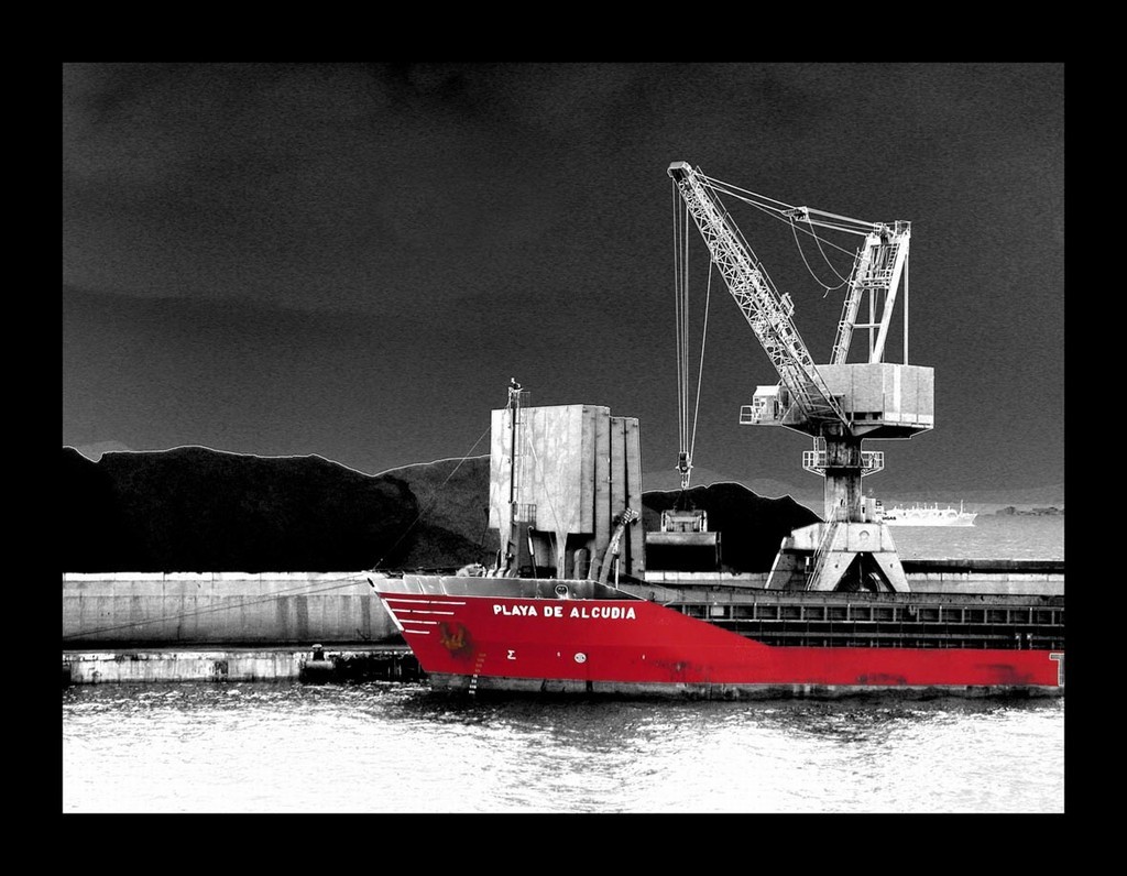 Alessandra Dosselli – Tres. Bianco, nero e rossohttps://www.exibart.com/repository/media/eventi/2005/09/alessandra-dosselli-8211-tres.-bianco-nero-e-rosso.jpg