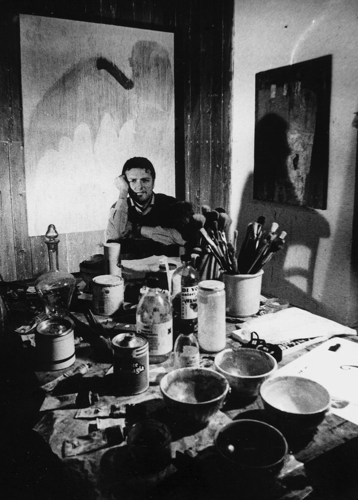 Alfredo Maiorino – Il cielo capovoltohttps://www.exibart.com/repository/media/eventi/2005/09/alfredo-maiorino-8211-il-cielo-capovolto.jpg