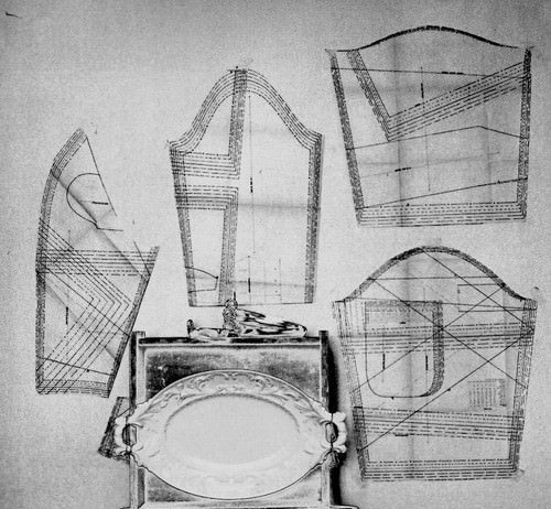 Claudia Collina – L’azione del vagare attraverso fa incontrare sante, maniche, zitelle Claudia Collina – L’azione del vagare attraverso fa incontrare sante, maniche, zitelle