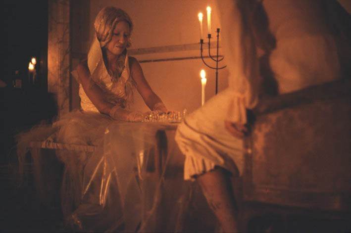 Eleonora Chiesa – Les Perbenisteshttps://www.exibart.com/repository/media/eventi/2005/09/eleonora-chiesa-8211-les-perbenistes.jpg