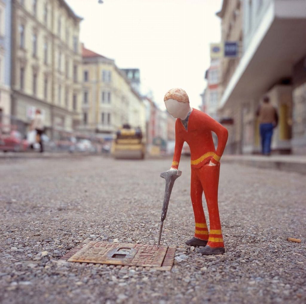 Josef Rainer – Percorsi urbanihttps://www.exibart.com/repository/media/eventi/2005/09/josef-rainer-8211-percorsi-urbani.jpg