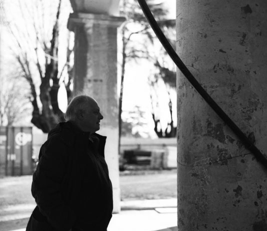 Luciano Fabro – L’araba fenice