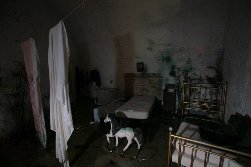 Manfredi Beninati / Giuseppe Stampone – a Flaviohttps://www.exibart.com/repository/media/eventi/2005/09/manfredi-beninati-giuseppe-stampone-8211-a-flavio.jpg