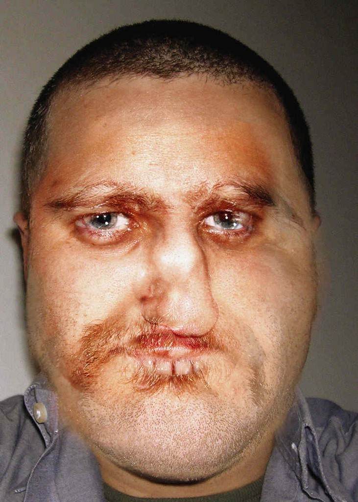 Pino Grisanti – Corpi e derivatihttps://www.exibart.com/repository/media/eventi/2005/09/pino-grisanti-8211-corpi-e-derivati.jpg