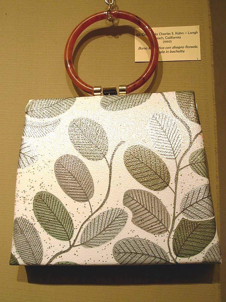 Borse from USA 1930-1970https://www.exibart.com/repository/media/eventi/2005/10/borse-from-usa-1930-1970.jpg