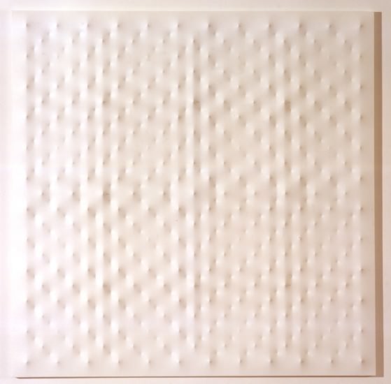 Enrico Castellanihttps://www.exibart.com/repository/media/eventi/2005/10/enrico-castellani.jpg