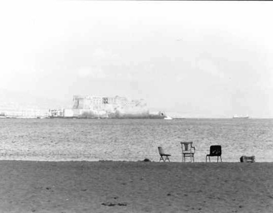 Giulio de Martino – Napoli. La metropoli e il suo doppio