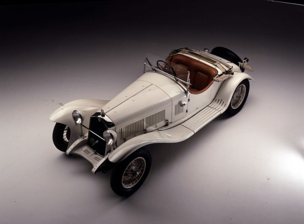 Grandi passioni italiane 3. Tra Arte e Designhttps://www.exibart.com/repository/media/eventi/2005/10/grandi-passioni-italiane-3.-tra-arte-e-design.jpg