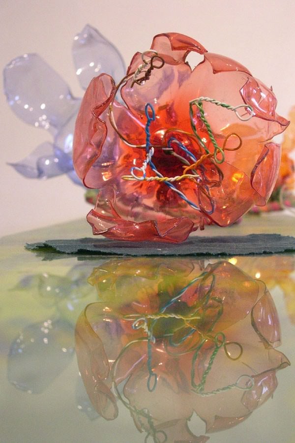 Leonilde Campora – Trasparenzehttps://www.exibart.com/repository/media/eventi/2005/10/leonilde-campora-8211-trasparenze.jpg