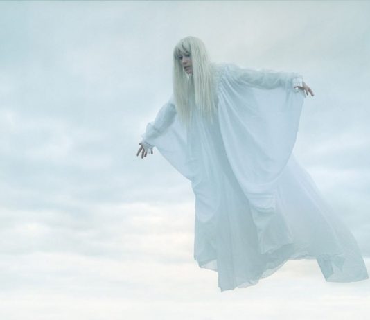 Silvia Camporesi – Indizi terrestri