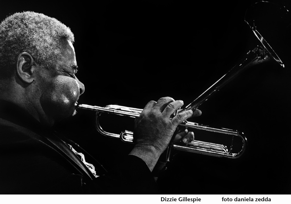 Daniela Zedda – Solitude. Immagini per musicahttps://www.exibart.com/repository/media/eventi/2005/11/daniela-zedda-8211-solitude.-immagini-per-musica.jpg