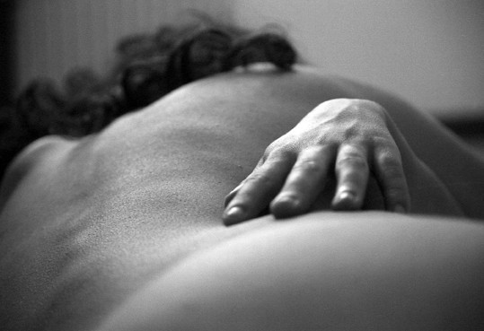 Giuseppe Auteri – Nudihttps://www.exibart.com/repository/media/eventi/2005/11/giuseppe-auteri-8211-nudi.jpg