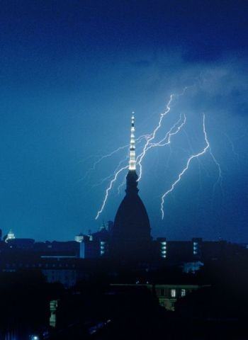 Enzo Isaia – Cieli Olimpicihttps://www.exibart.com/repository/media/eventi/2006/01/enzo-isaia-8211-cieli-olimpici.jpg