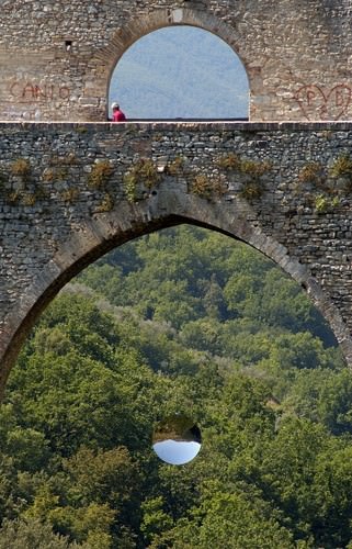 Vladimir Skoda – Specchio del Tempohttps://www.exibart.com/repository/media/eventi/2006/05/vladimir-skoda-8211-specchio-del-tempo.jpg