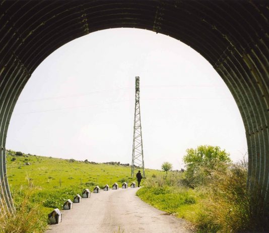 Cristian Chironi – Così vicini così lontani