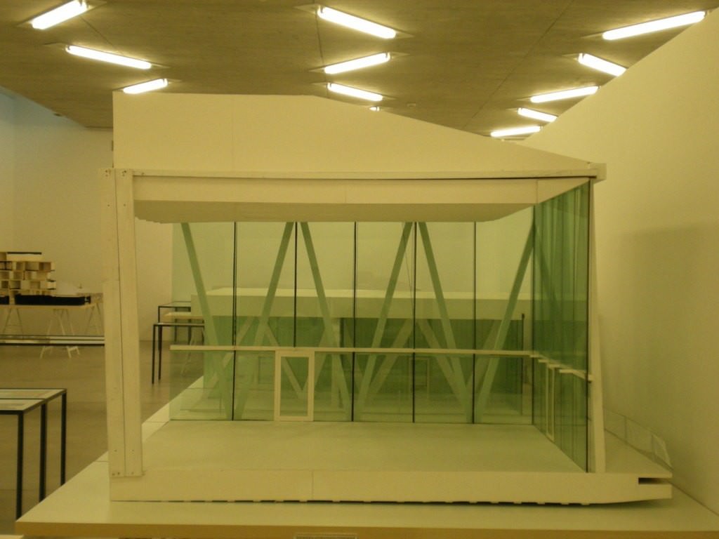 Christian Kerez – Progetti 1988–2007https://www.exibart.com/repository/media/eventi/2006/10/christian-kerez-8211-progetti-1988–2007.jpg