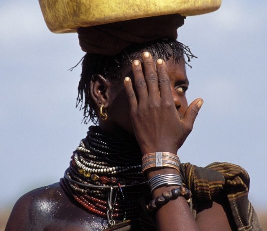 Nico Marziali – Turkana: nomadi di frontiera