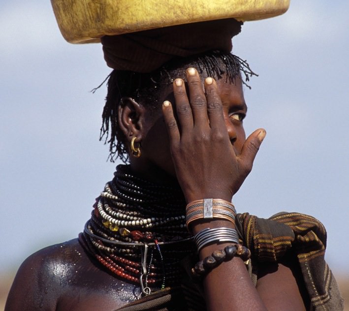 Nico Marziali – Turkana: nomadi di frontierahttps://www.exibart.com/repository/media/eventi/2006/11/nico-marziali-8211-turkana-nomadi-di-frontiera.jpg