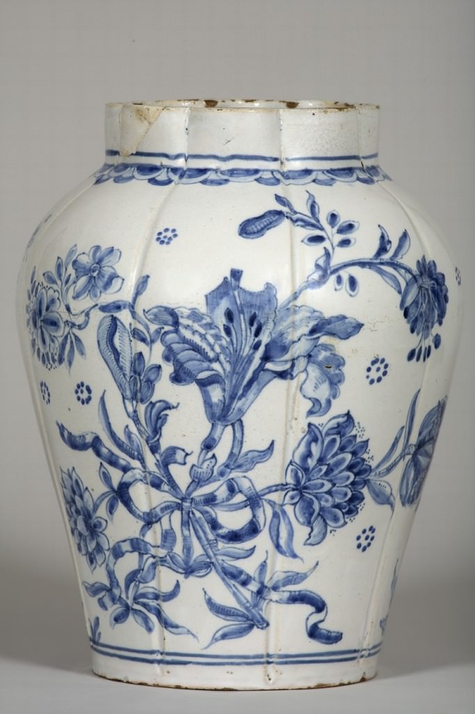 Le Maioliche di Doccia 1740-1780https://www.exibart.com/repository/media/eventi/2006/12/le-maioliche-di-doccia-1740-1780.jpg