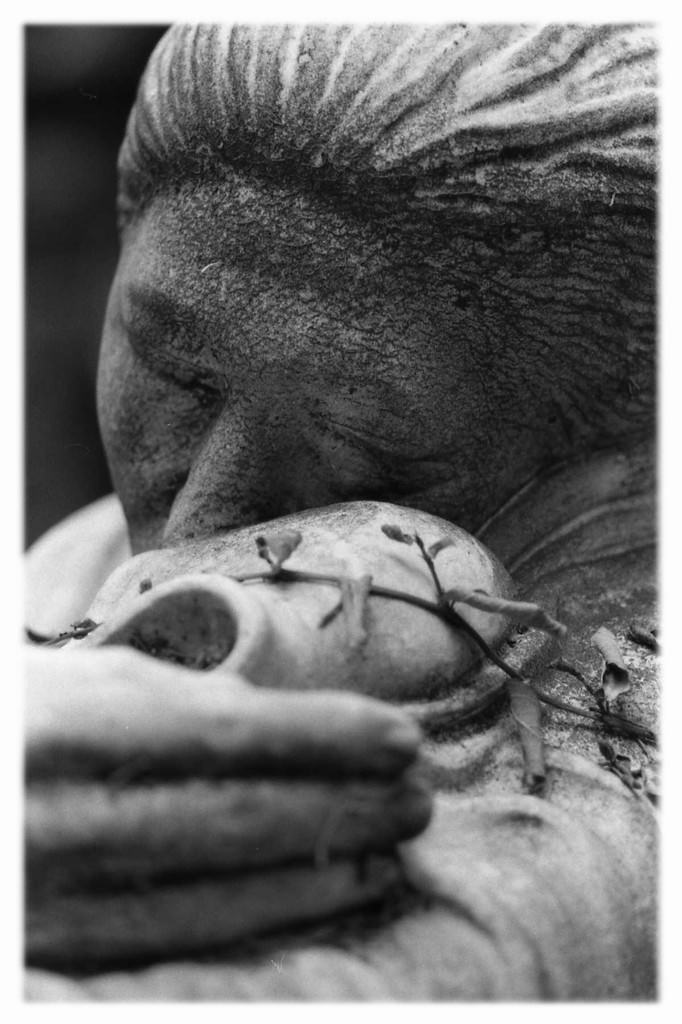 Elisa Catalano – I Sussurri degli Angelihttps://www.exibart.com/repository/media/eventi/2007/09/elisa-catalano-8211-i-sussurri-degli-angeli.jpg