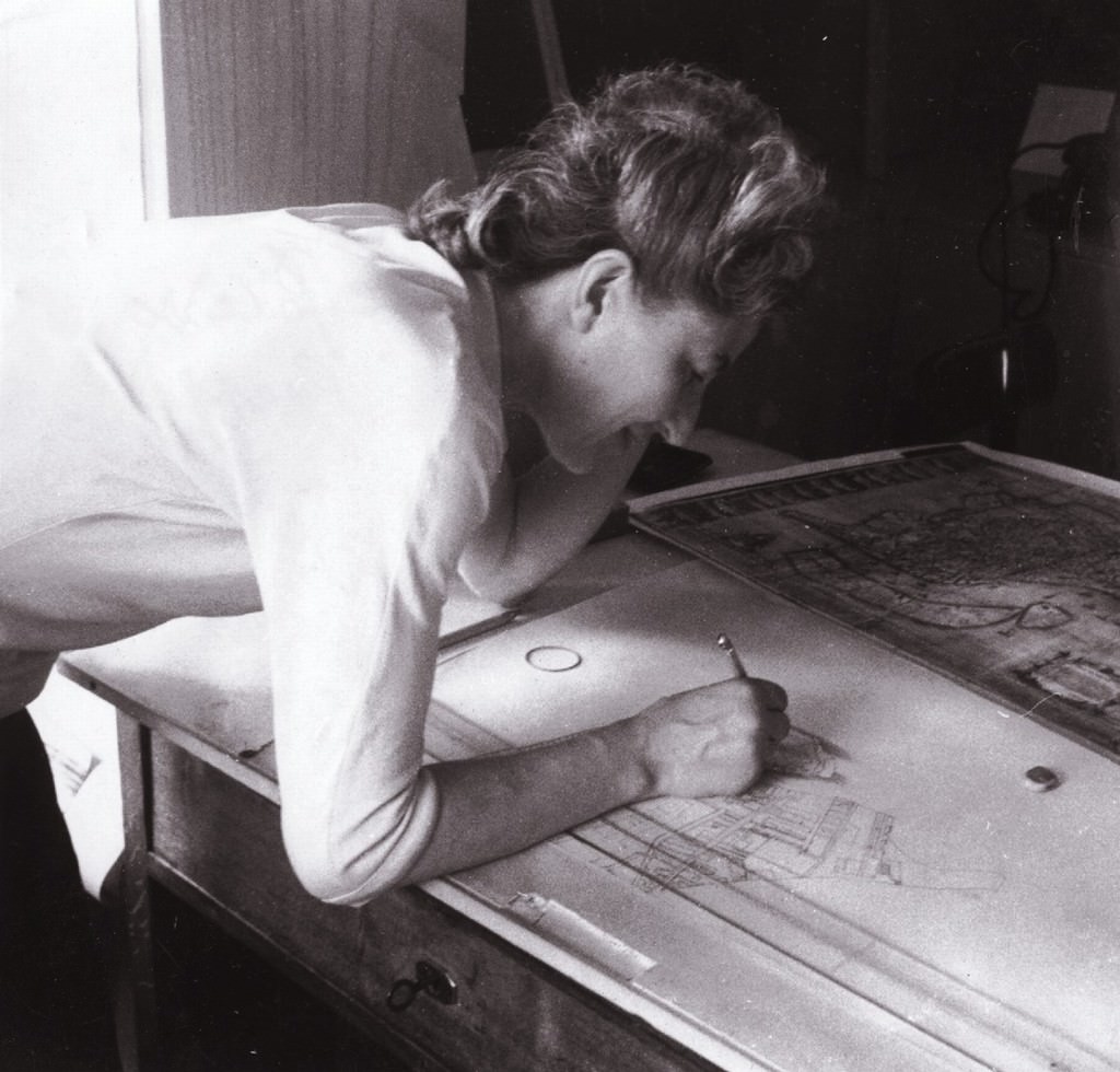 Egle Renata Trincanato. Venezia: forma e rinnovamentohttps://www.exibart.com/repository/media/eventi/2008/02/egle-renata-trincanato.-venezia-forma-e-rinnovamento.jpg