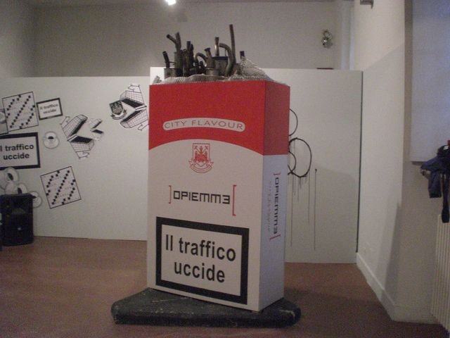 Opiemme – Il traffico uccidehttps://www.exibart.com/repository/media/eventi/2008/03/opiemme-8211-il-traffico-uccide.jpg