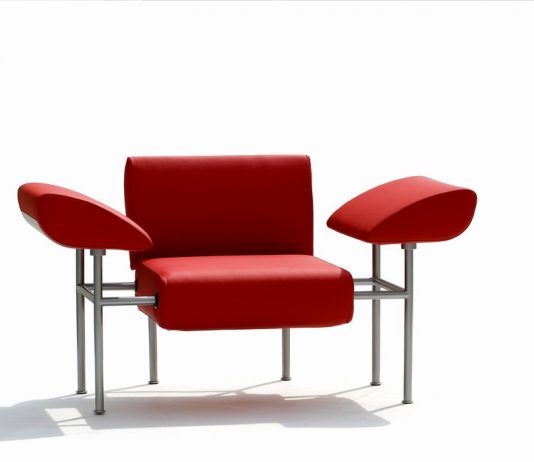 Paolo Benevelli – Le possibilità espressive del metallo Paolo Benevelli – Le possibilità espressive del metallo