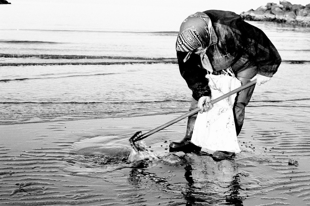 Michele Valieri – Genti del Delta Padanohttps://www.exibart.com/repository/media/eventi/2008/04/michele-valieri-8211-genti-del-delta-padano-1.jpg