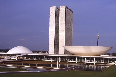 Oscar Niemeyer – Cento anni