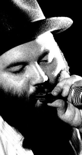 Un Po di blueshttps://www.exibart.com/repository/media/eventi/2008/06/un-po-di-blues.jpg