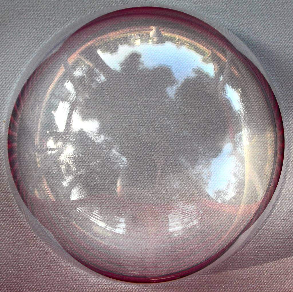 Angela Trapani – What lies beneath. Cosa c’è sottohttps://www.exibart.com/repository/media/eventi/2008/07/angela-trapani-8211-what-lies-beneath.-cosa-c8217è-sotto.jpg