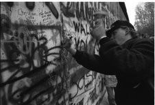 Lorenzo Capellini – Aldilà del Muro