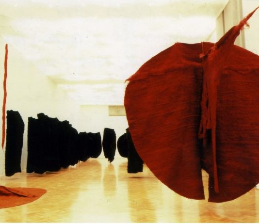 Magdalena Abakanowicz – Space to experience
