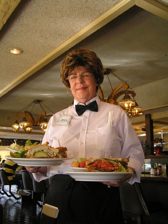 Stephanie Seymour – Places and Faces. Dalla California all’Umbriahttps://www.exibart.com/repository/media/eventi/2008/08/stephanie-seymour-8211-places-and-faces.-dalla-california-all8217umbria.jpg