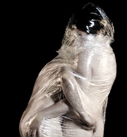 sPRIGIONIe. La seduzione della costrizione