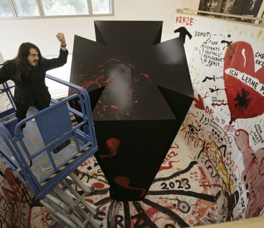 Jonathan Meese – Babylasagne’s come back (Adrianoz Gelatiano Meesel) schmeckt gut!