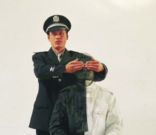 Liu Bolin – Hide and seek