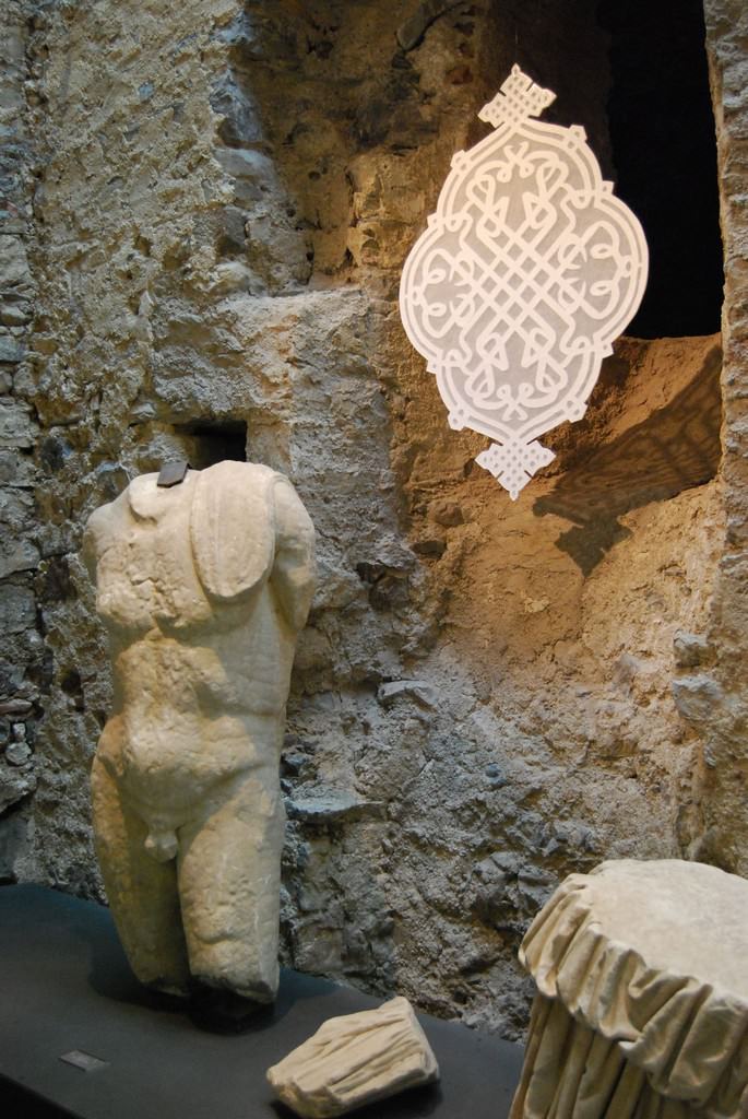 Gianluca Paoletti – Trame di lucehttps://www.exibart.com/repository/media/eventi/2008/11/gianluca-paoletti-8211-trame-di-luce.jpg