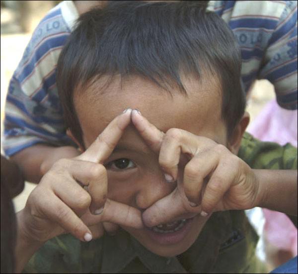 Marco Piccinetti – Tracce di luce in una infanzia negata: dalla parte dei bambinihttps://www.exibart.com/repository/media/eventi/2008/11/marco-piccinetti-8211-tracce-di-luce-in-una-infanzia-negata-dalla-parte-dei-bambini.jpg