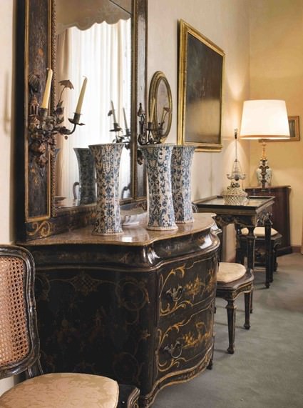 Arredi, dipinti, ceramiche, argenti e oggetti d’artehttps://www.exibart.com/repository/media/eventi/2008/12/arredi-dipinti-ceramiche-argenti-e-oggetti-d’arte.jpg