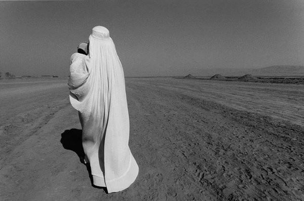 Seamus Murphy / Kevin Bubriskihttps://www.exibart.com/repository/media/eventi/2008/12/seamus-murphy-kevin-bubriski.jpg